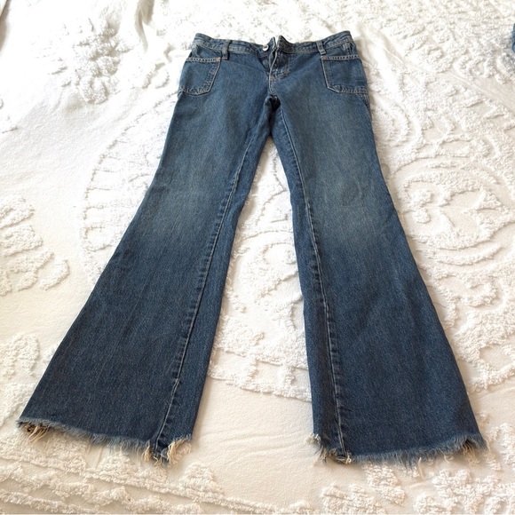 We The Free ‘ Izzy ‘ Low Rise Flare Women’s Denim Patch Pocket Jeans Size 24 - Picture 4 of 10